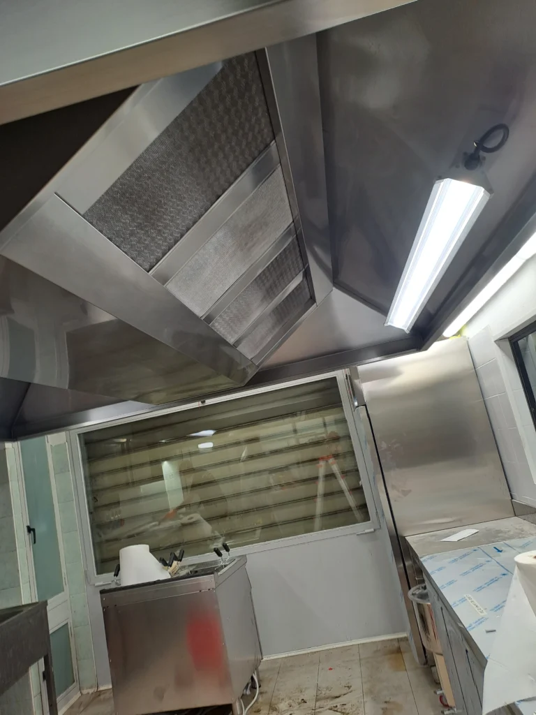 Pulizia cappe professionali Lux Prim Services
