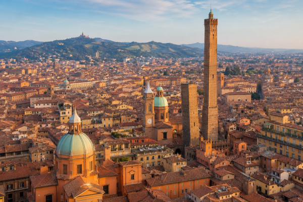 lavaggio cappe a Bologna LUX PRIM SERVICES